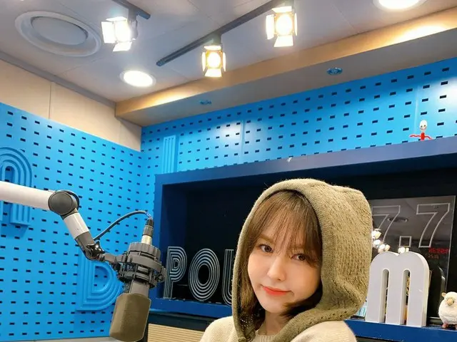 【t公式】RED VELVET、日も肌寒くのに❄暖かいヤング見よ見に来ると思うない...？🧶  #ウェンディ#WENDY #ワンディ#RedVelvet #R