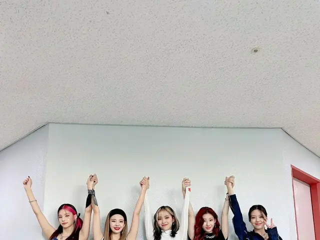 【t公式】ITZY、Past four weeks were wonderful to be together withMIDZY💟 Thanks for b