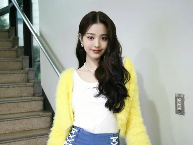 【d公式sta】【 #チャン・ウォニョン] 柔らかく甘い金曜日！ KBS #MUSIC BANK MC 現場ビハインドポスト公開 #WONYOUNG#JANGW