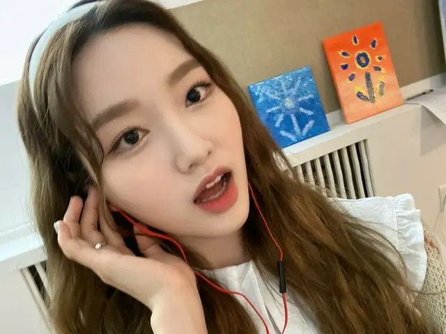 【t公式】今月の少女(Loona)、[ #高原/ #GoWon]私Orbit思い出す時の歌を聞いて...😎🎧🎶  #今月の少女(LOONA)#LOONA