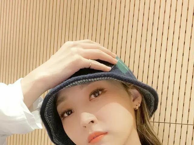 【t公式】MAMAMOO、[ #ムンビョル] しばらくして、9時、私たちムームー皆さん ネイバーナウ」studioドアナイト」で 星と楽しく遊ぼう！💚#MAM