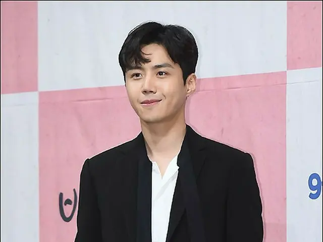 俳優キム・ソンホ、今度はソウル芸術大学の同級生だったという人物に暴露される