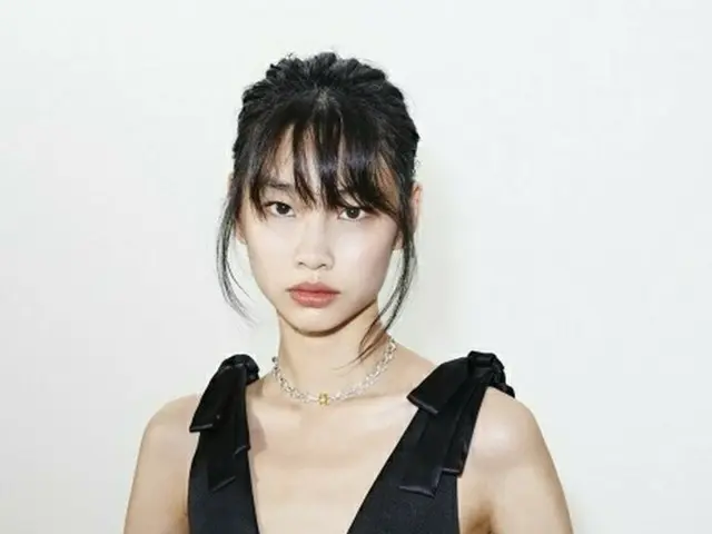 「イカゲーム」 女優チョン・ホヨン、LA開催「LACMA Art + Film Gala」で着用していたルイ・ヴィトンのドレスが話題
