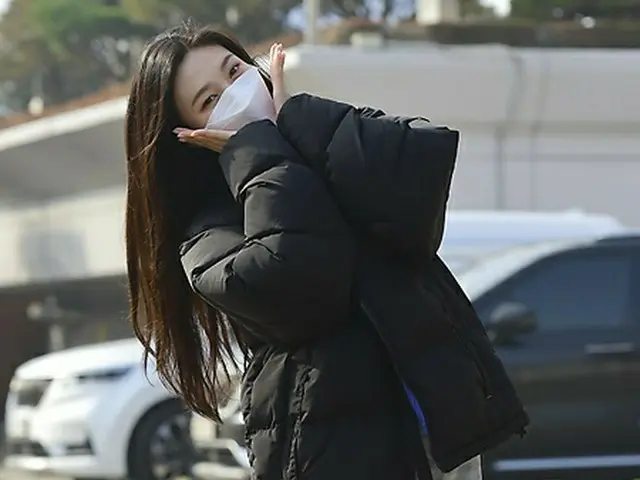 ジョイ(Red Velvet)、KBS Cool FM「チョン・ウンジの歌謡広場」出演のためテレビ局へ