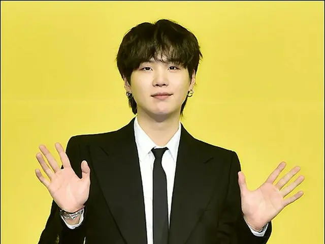SUGA(BTS)、ファンコミュニティを通じてファンを安心させる
