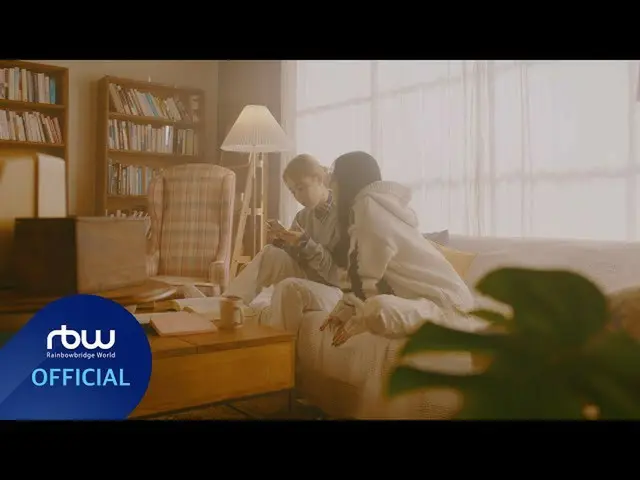 【公式】MAMAMOO、[TEASER] ムンビョル (Moon Byul) - '頭からつま先まで (feat. Seori)' Live Clip  