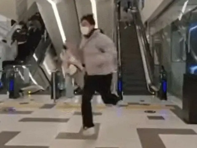 今月14日、韓国・大邱にある新世界百貨店で先着順で販売される定価17万9000ウォン(約17,200円)のナイキのスニーカー「Air Jordajn 1 Low