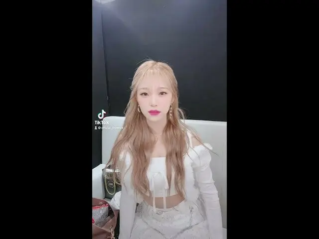 【公式】fromis_9、[#DMchallenge] これになるね??!! 💋 #fromis_9 #fromis_9 #DM #shorts  