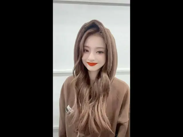 【公式】fromis_9、[#DMchallenge]面白いㅇ!!💋 #fromis_9 #fromis_9 #DM #shorts  