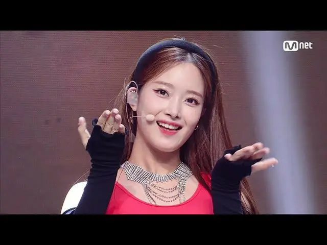 【公式mnk】健康美あふれる「H1-KEY(ハイキ)」の「Athletic Girl」ステージ #M COUNTDOWN_  EP.737 | Mnet 220