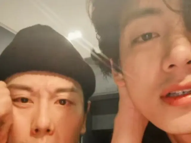 V(BTS)、Instagramストーリーで見せた歌手パク・ヒョシンとのコラボが話題