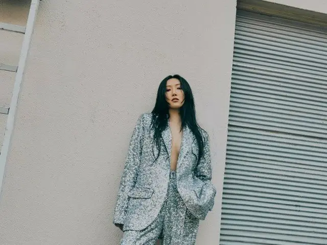 ファサ(MAMAMOO)、ライフスタイルマガジン「Singles」グラビア公開