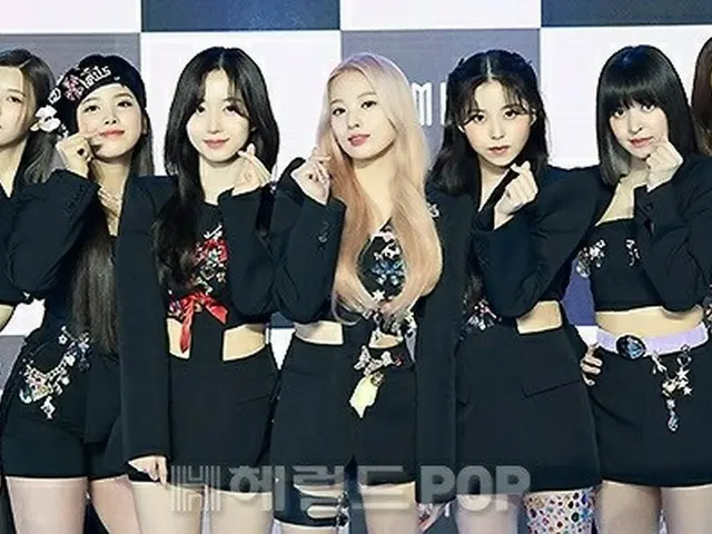 JYPの新人「NMIXX」、デビューアルバム「AD MARE」のオンラインショーケースを開催