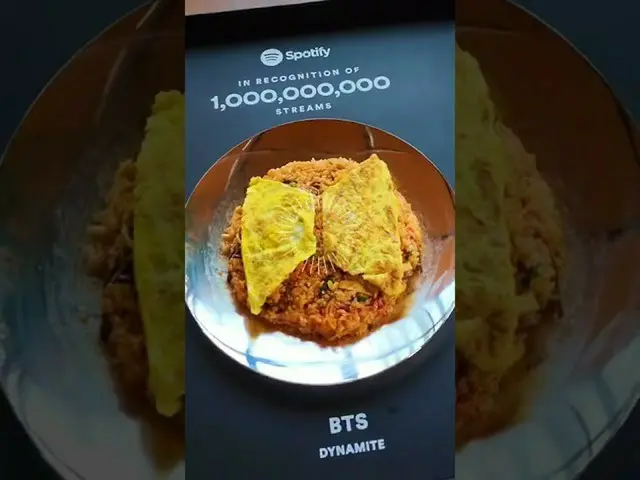 【公式】防弾少年団、A little taste😋 of #BTS_Dynamite on the 1B Spotify Plaque🍽️🥳 #BTS #