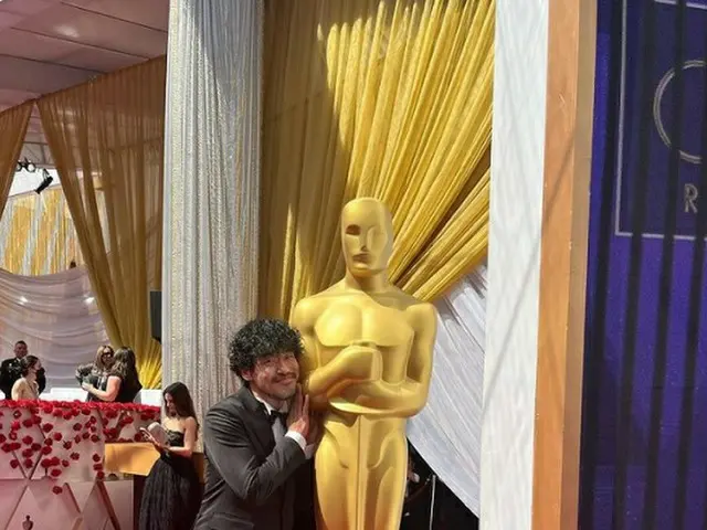 濱口竜介監督の「ドライブ・マイ・カー」に出演したジン・デヨン、「第94回アカデミー賞」現場での写真を投稿