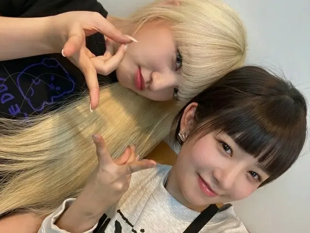 K-POPアイドルの中で“ギャルピース”が大流行中。