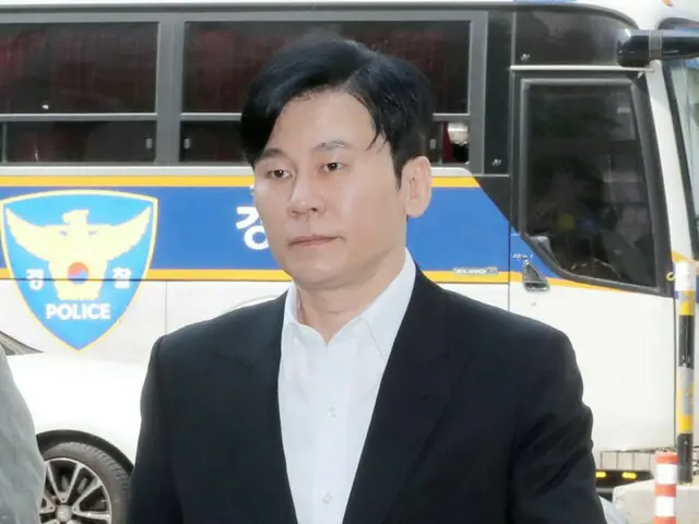 YG元練習生、ヤン・ヒョンソク元YG代表がB.Iの薬物容疑の捜査をもみ消すために「お前一人殺すのは大したことない」と脅迫したと裁判で証言