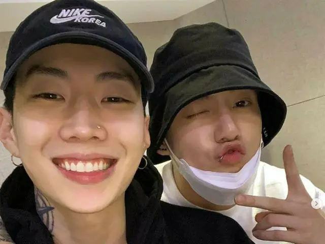 パク・ジェボム、JUNG KOOK(BTS)との2ショットを公開