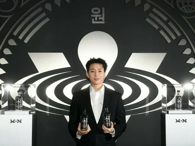 パク・ジェボム、自身のブランドの焼酎「WON SOJU」が売れ過ぎで1か月間のオンライン販売を中止へ