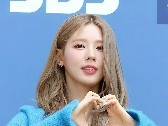 (G)I-DLE ミヨン、ラジオ「チェ・ファジョンのパワータイム」出演のためSBSへ。