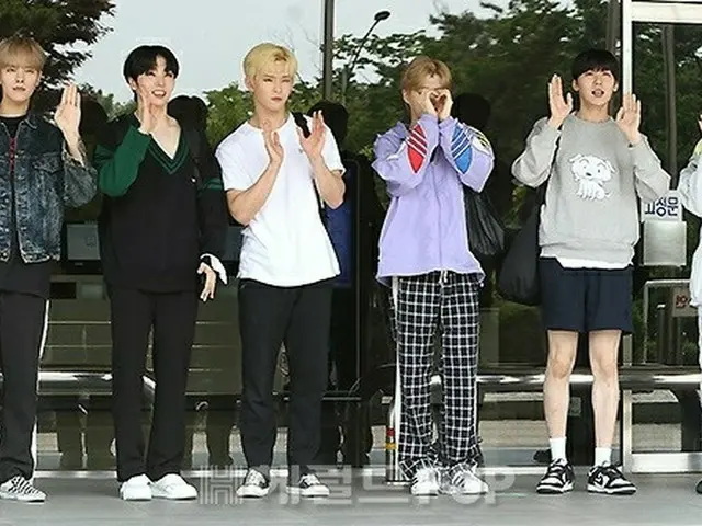ONEUS、KBS「ミュージックバンク」出演のため放送局へ