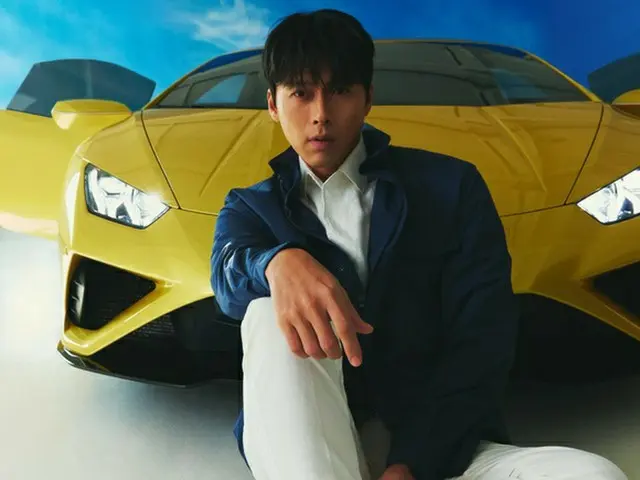俳優ヒョンビン、イタリアの高級ブランド「ロロ・ピアーナ」のSS22シューズキャンペーンに登場