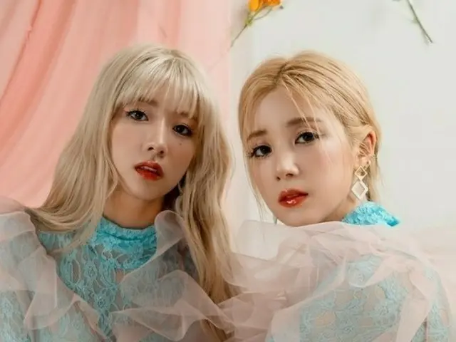 Apink パク・チョロン＆ユン・ボミのユニット「CHOBOM」、双子のようなコンセプトフォトが話題