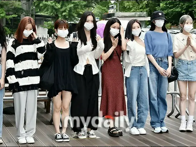 fromis_9、KBS「ミュージックバンク」出演のため放送局へ