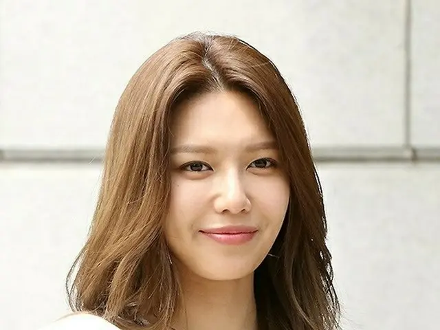 スヨン(少女時代)、KBS2水木ドラマ「あなたの願いを言えば」制作発表会のため放送局へ