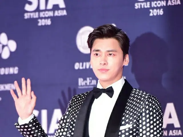 中国のイケメン俳優リー・イーフォン、買春容疑で身柄拘束
