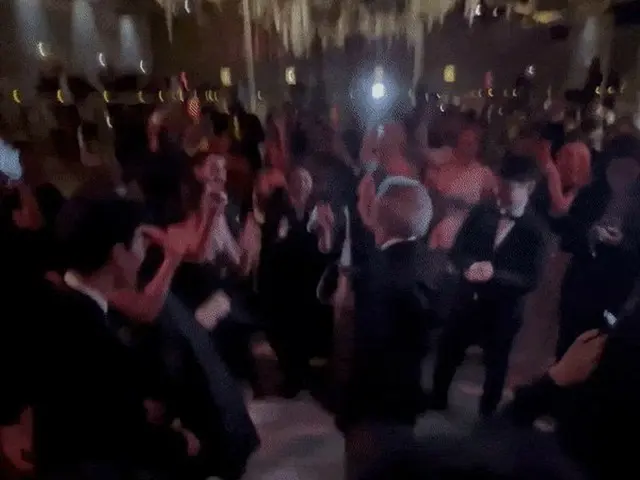 「イカゲーム」オ・ヨンス、米「エミー賞」のアフターパーティーでダンスを披露？映像が話題