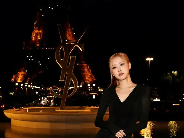 ROSE(BLACKPINK)、「パリファッションウィーク」サンローラン(Saint Laurent)ショーに出席。