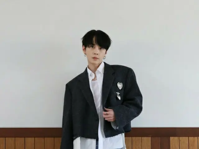 ヨン・ジュンヒョン(元Highlight)、新EP「LONER」のオンライン記者会見を開催