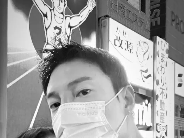 妊娠中のダンサーHoney J、大阪で新婚旅行中