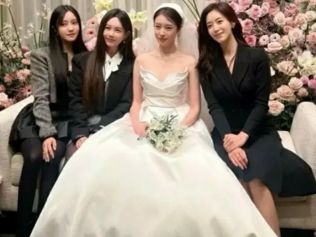 ウンジョン(T-ARA)、ジヨンの結婚式の写真を公開。