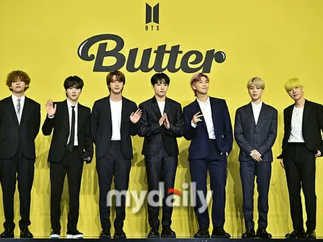 JIN(BTS)、メンバー全員に見送られて入隊。