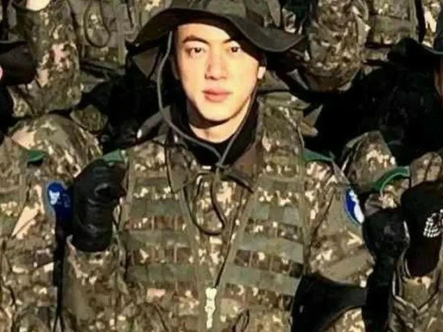 JIN(BTS)、20km戦術行進を終えた近況が公開される
