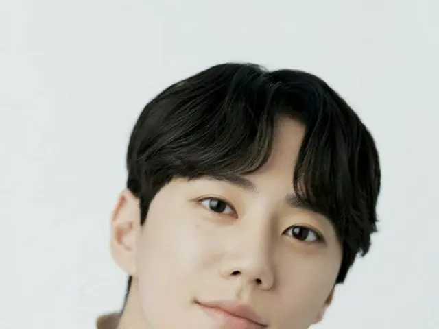 ジュン(元U-KISS)、25日に祖母が死去…全スケジュールをキャンセルして葬儀場へ