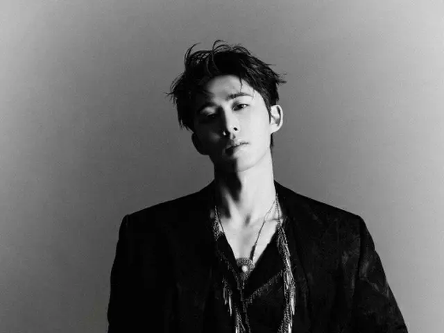 B.I、131レーベルのトップから所属アーティストに。