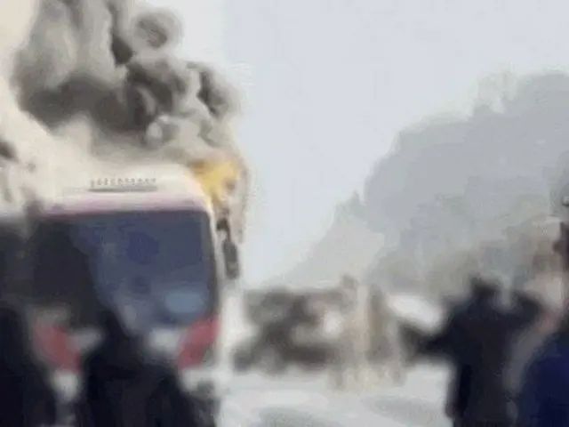 韓国・京釜高速道路で起きたバス火災の様子が話題に