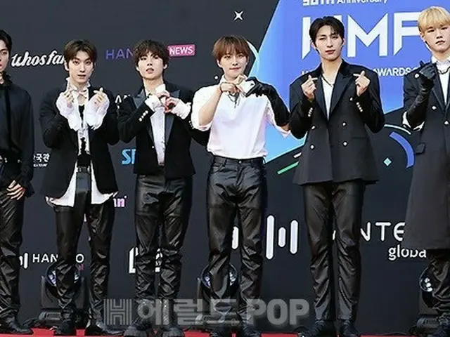STAYC、Billlie、JUST B、TAN、「30th Hanteo Music Awards」レッドカーペットに登場