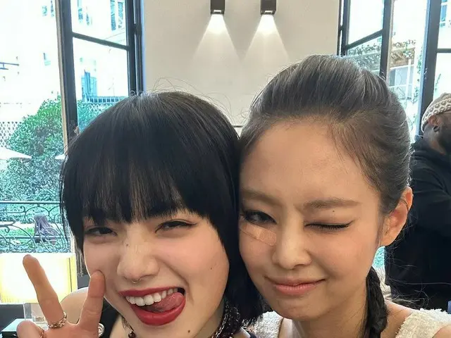 JENNIE(BLACKPINK)、小松菜奈との2ショットを公開で話題に