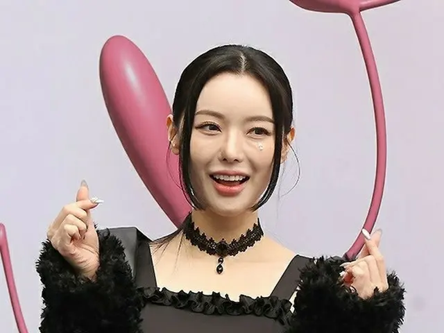 セリ(Dal★shabet)、ソウルファッションウィークに登場。