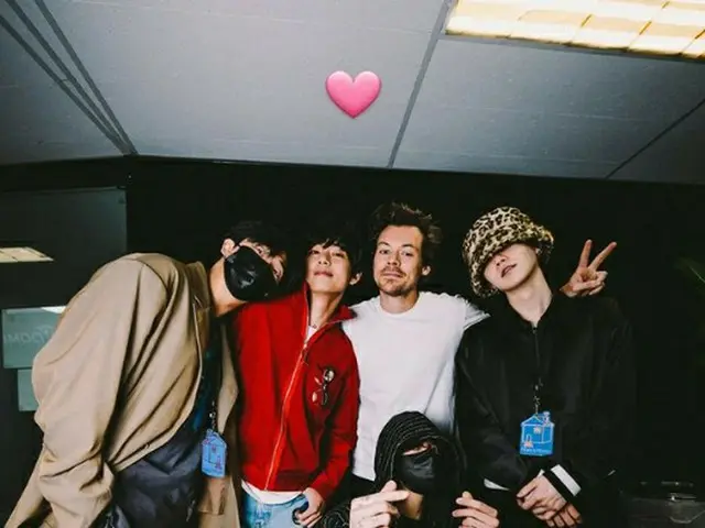 RM(BTS)、V＆SUGA＆JUNG KOOKと共にハリー・スタイルズと撮った写真を公開