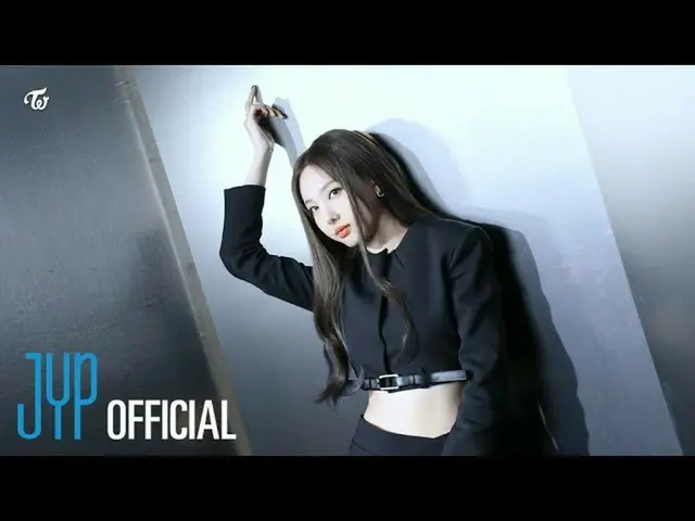 【公式】「TWICE」、TWICE「READY TO BE」 Jacket Shooting Behind the Scenes  