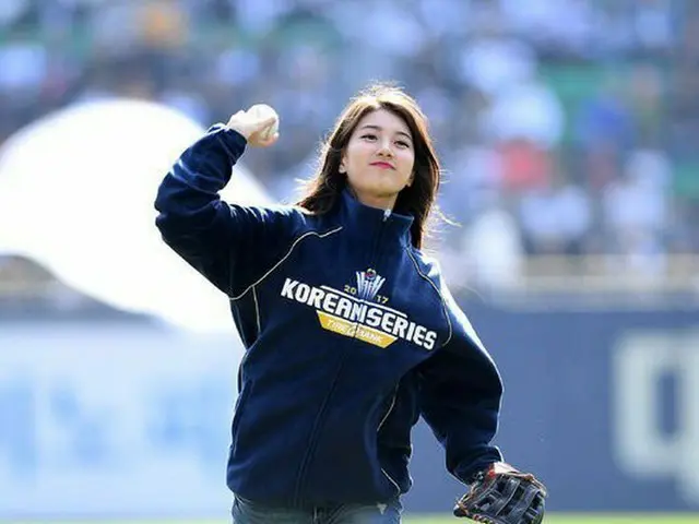 MISS A スジ、プロ野球の始球式に登場。