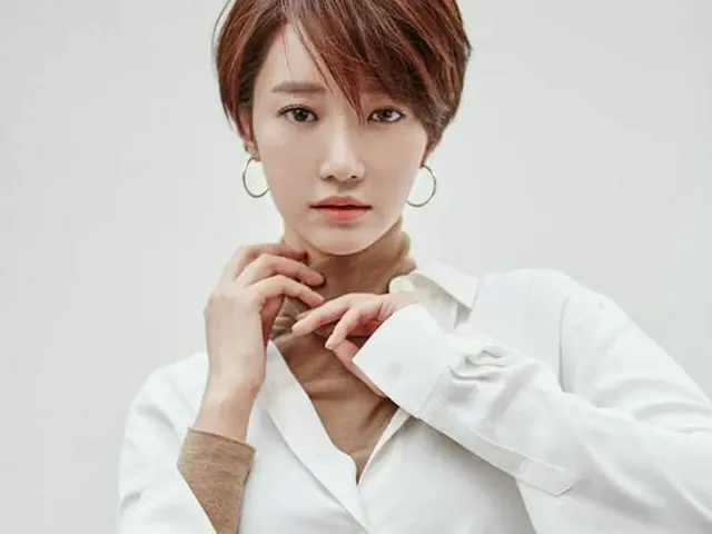 女優コ・ジュンヒ、ブランド「C'est Clair x go」をローンチ。