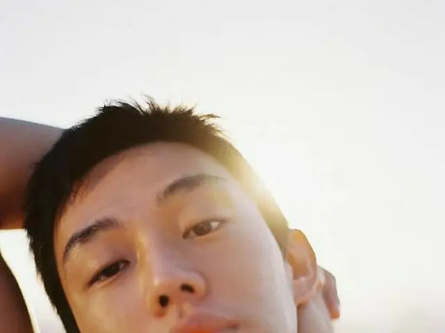 俳優ユ・アイン、画報の一部を公開。