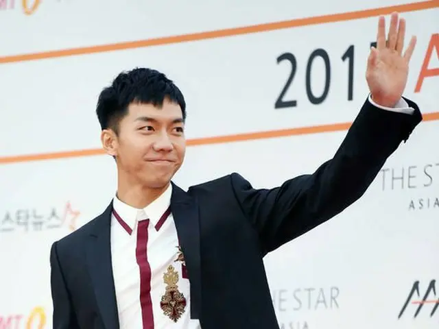 俳優イ・スンギ、「2017 Asia Artist Awards」会場に到着。