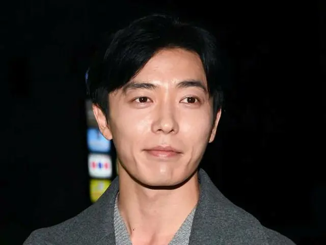 俳優キム・ジェウク、ドラマ「愛の温度」打ち上げに参加。